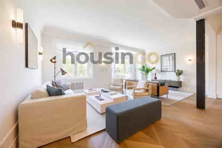 Apartamento para venda em Madrid