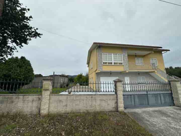 Maison à louer à Mugardos