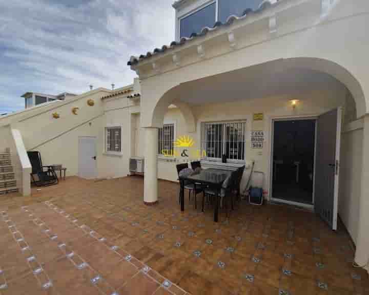 Casa para arrendar em Campoamor