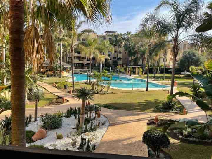 Apartamento para arrendar em Estepona