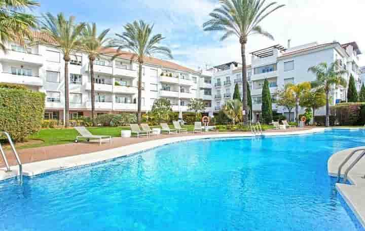 Apartment for sale in Nueva Andalucía