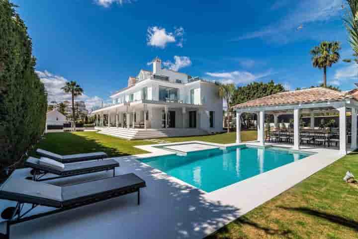 Maison à louer à Nueva Andalucía