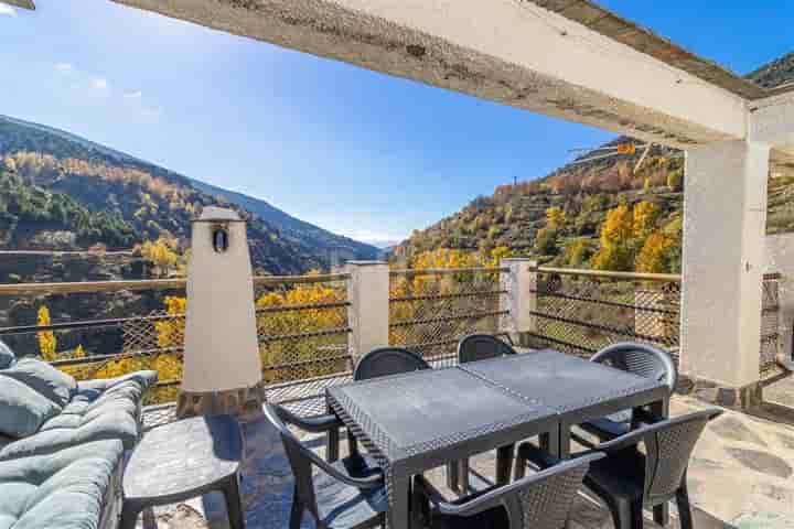 Haus zum Verkauf in Alpujarra Granadina