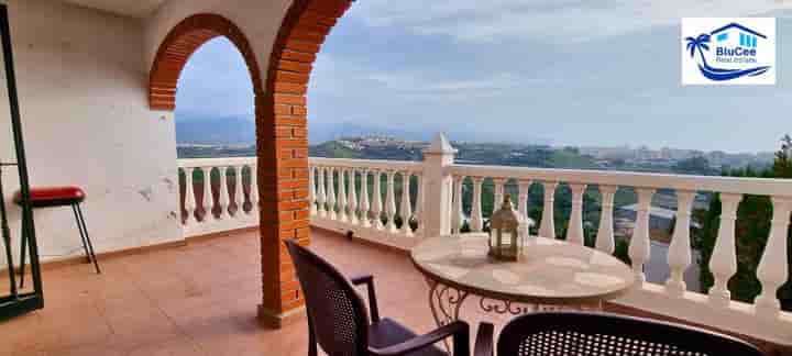 House for sale in Almayate