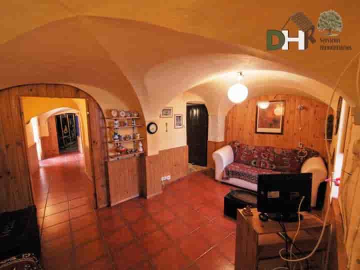 House for sale in Alcuéscar