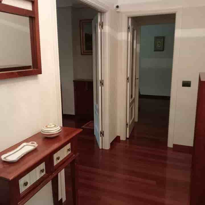 Apartamento para arrendar em Torrelavega