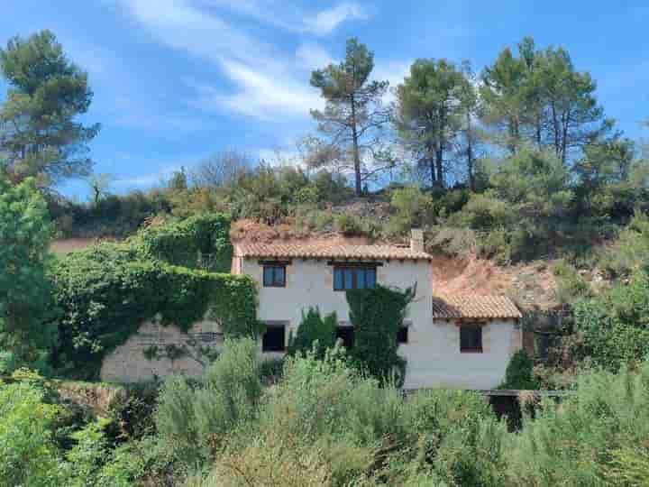 House for sale in Cretas