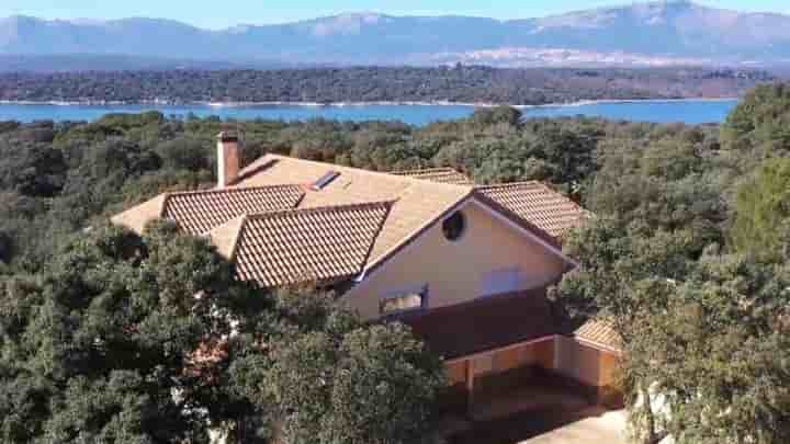 House for sale in Colmenarejo