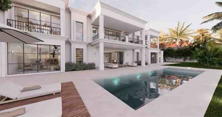 House for sale in Estepona