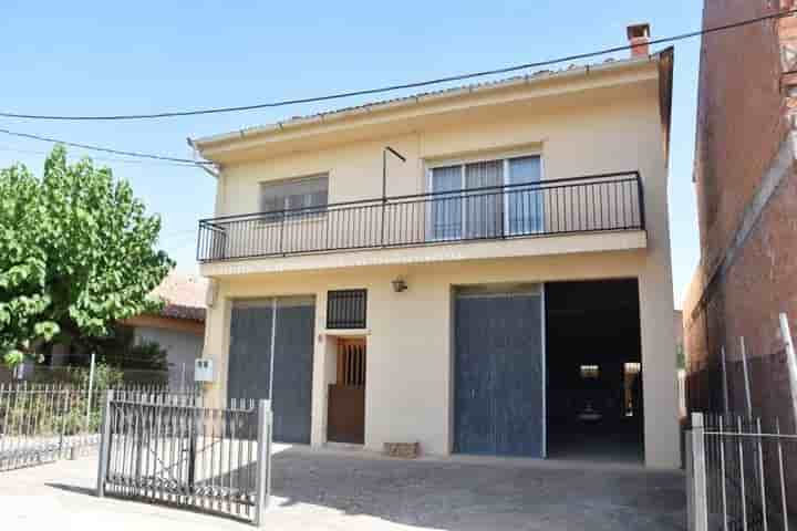 House for sale in Cretas