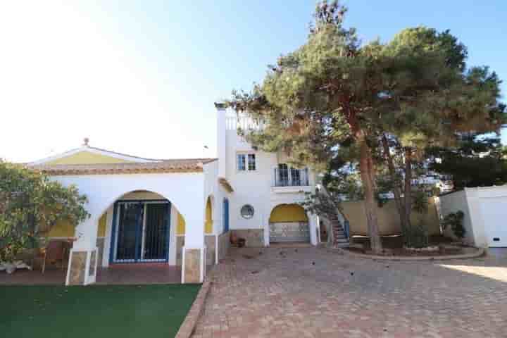 Casa en venta en Lomas de Cabo Roig-Los Dolses