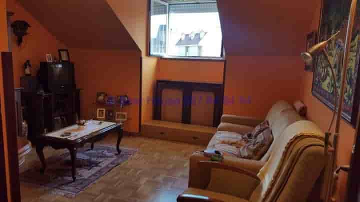 House for sale in Valverde de la Virgen