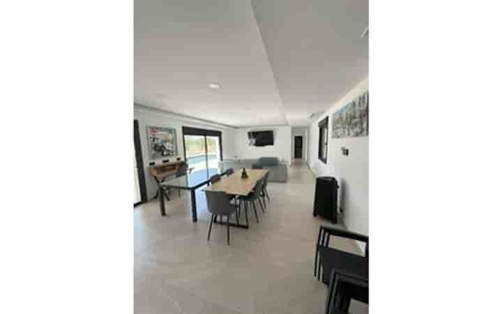 House for sale in Pinoso