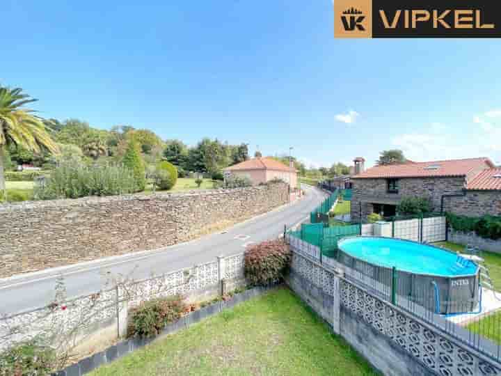 Casa en venta en Oleiros