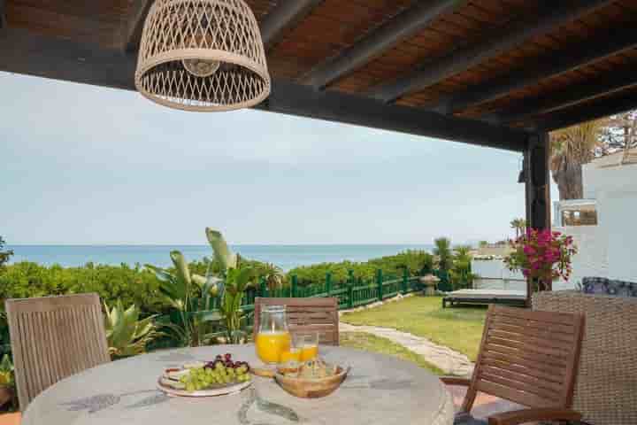 House for sale in Estepona