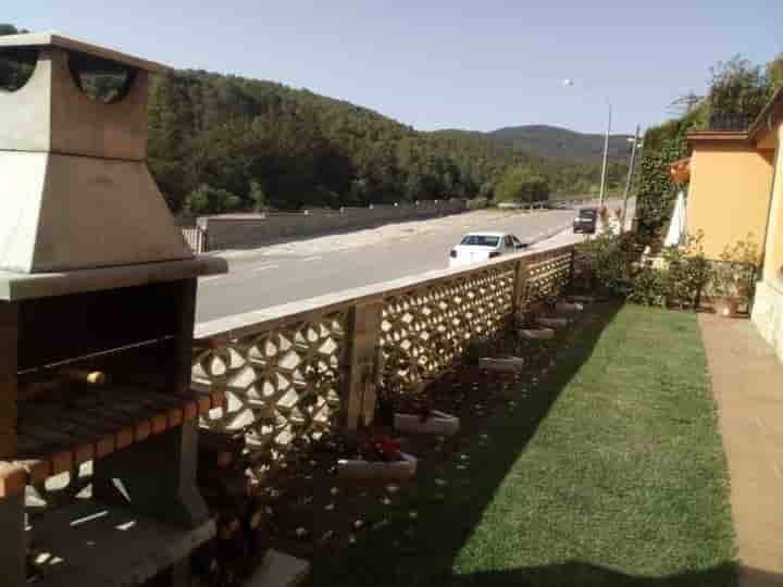 Casa para arrendar em La Llacuna