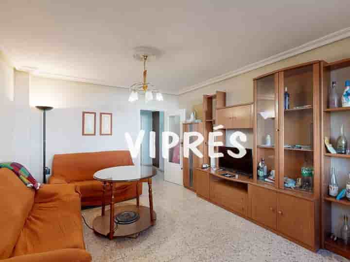 Apartment for sale in Cáceres‎