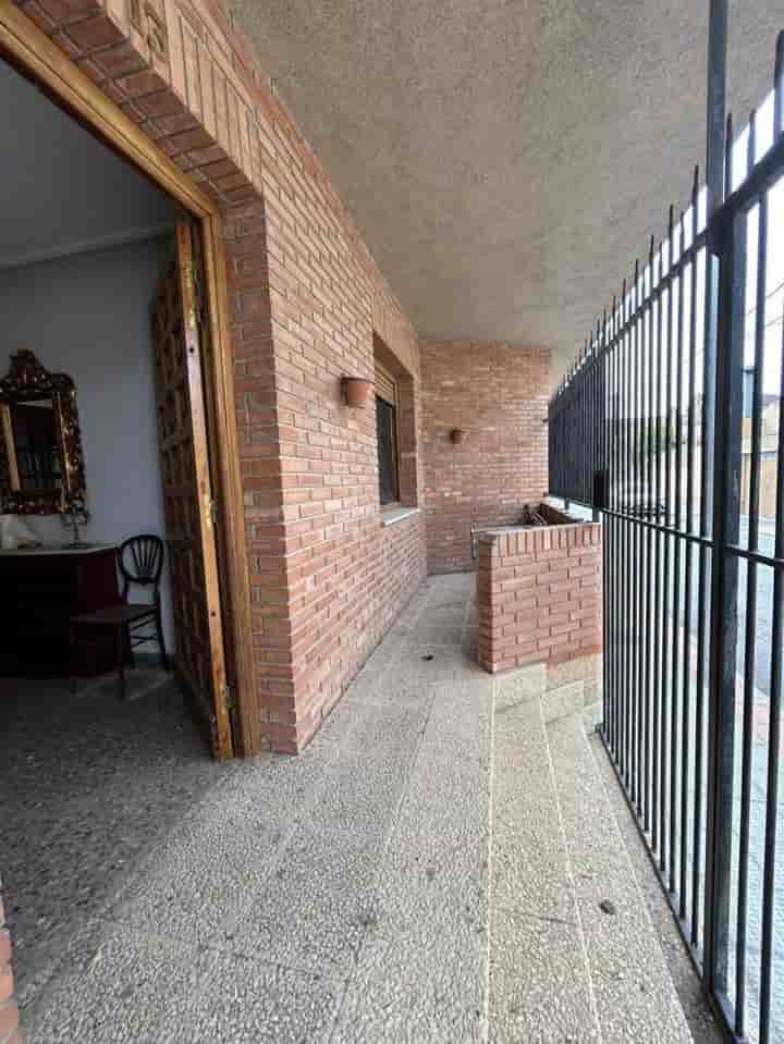 Casa en venta en Castejón