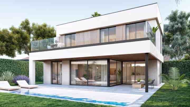 House for sale in Estepona