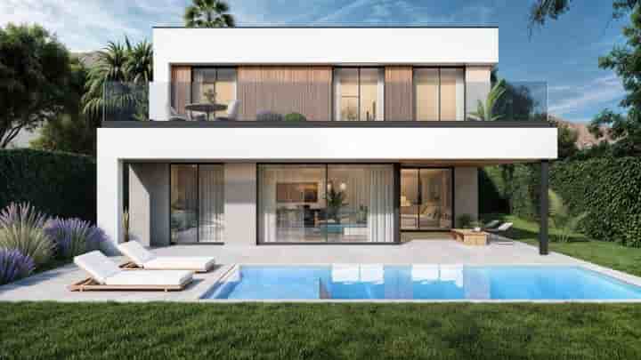 House for sale in Estepona