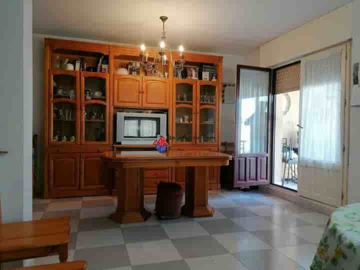 Casa en venta en Torrecaballeros