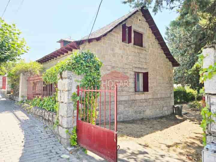 House for sale in Navalperal de Pinares