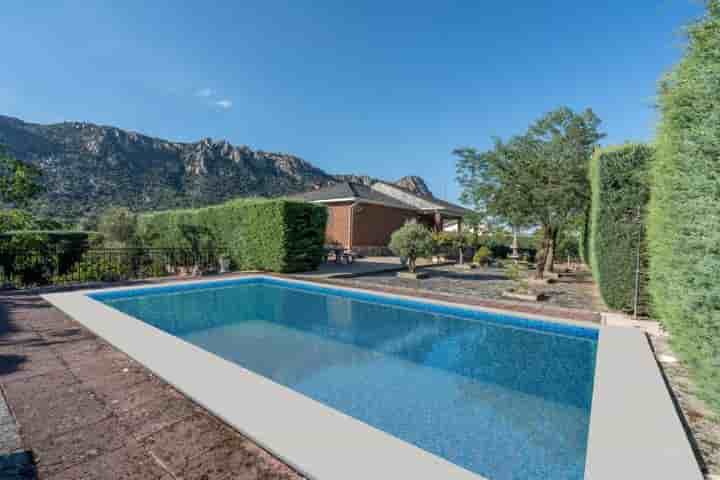 House for sale in La Cabrera