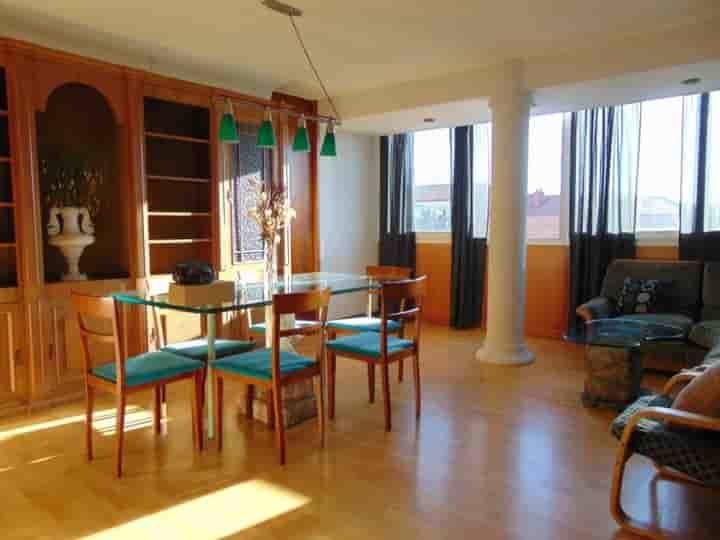 Apartamento para arrendar em Madrid