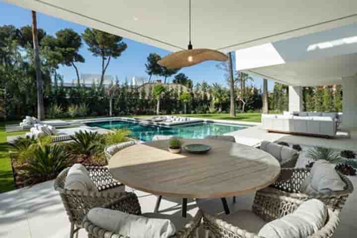 House for sale in Nueva Andalucia