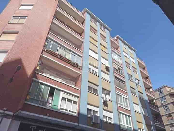 Apartamento para arrendar em Centro