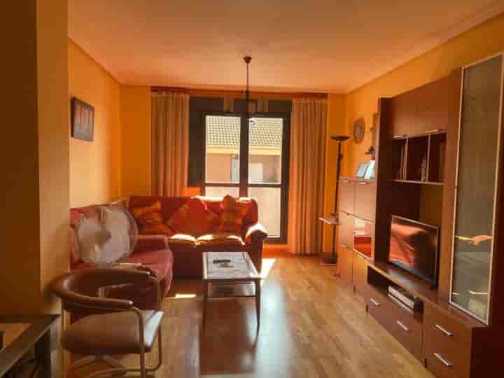 Apartment for sale in Valencia de Don Juan