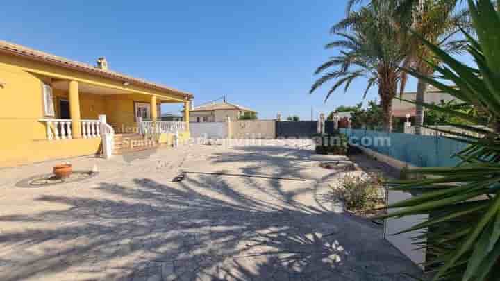 Casa en venta en Catral