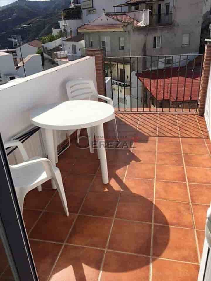 Appartement à louer à Sayalonga