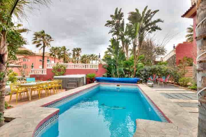 Casa en venta en Benalmádena Costa