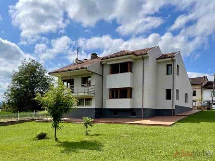 Casa en venta en Nava