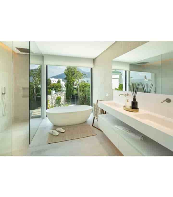 House for sale in Marbella