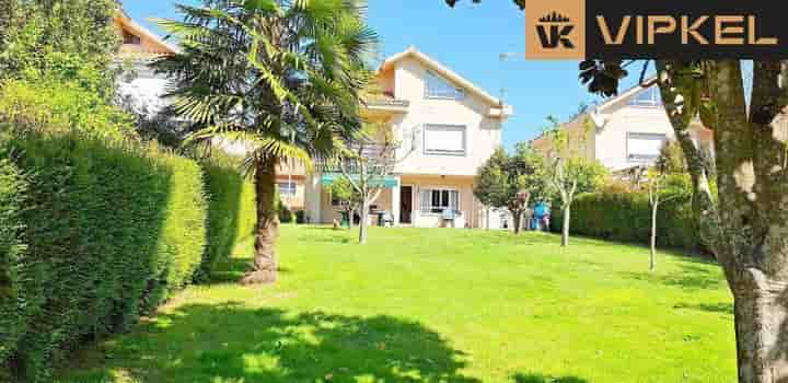 Casa en venta en Santiago de Compostela