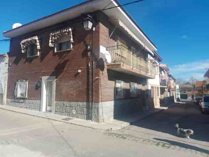 House for sale in Navas del Rey