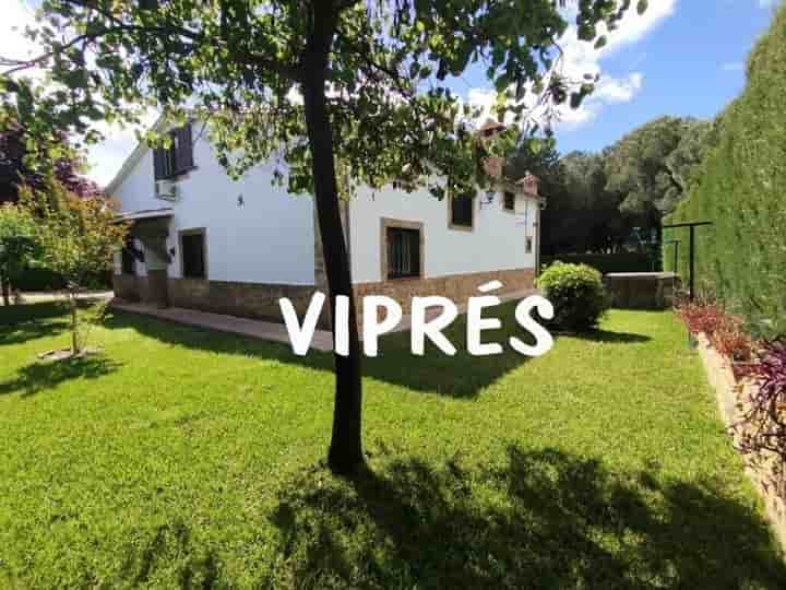 Casa para venda em Cáceres‎