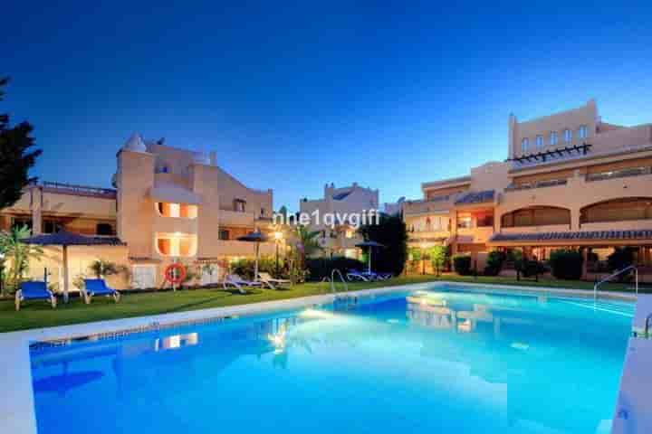 Apartment for rent in Elviria