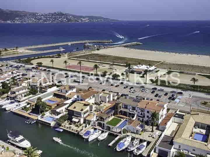 Casa para venda em Empuriabrava