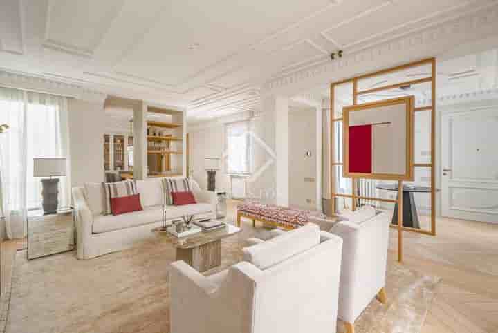 Apartment for sale in Madrid