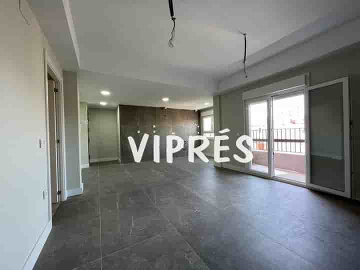 Apartment for sale in Cáceres‎