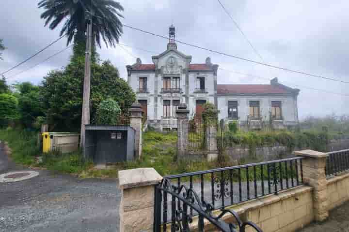 Casa para venda em Ortigueira