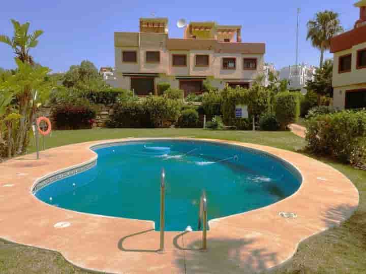 House for sale in La Duquesa