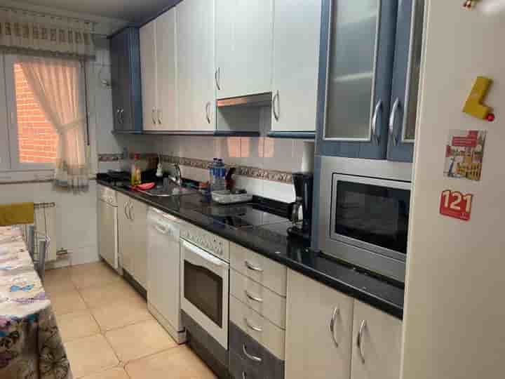 Apartment for sale in Valencia de Don Juan