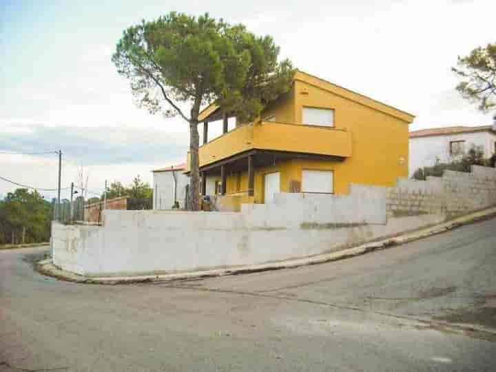 Casa para venda em Mediona