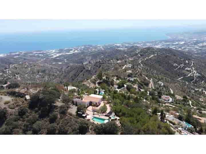 House for sale in Sayalonga