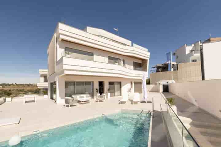 House for sale in Campoamor