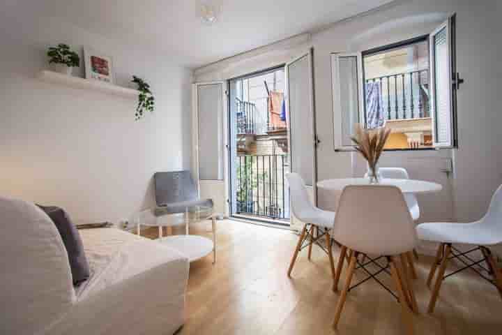 Apartment for rent in El Casc Antic